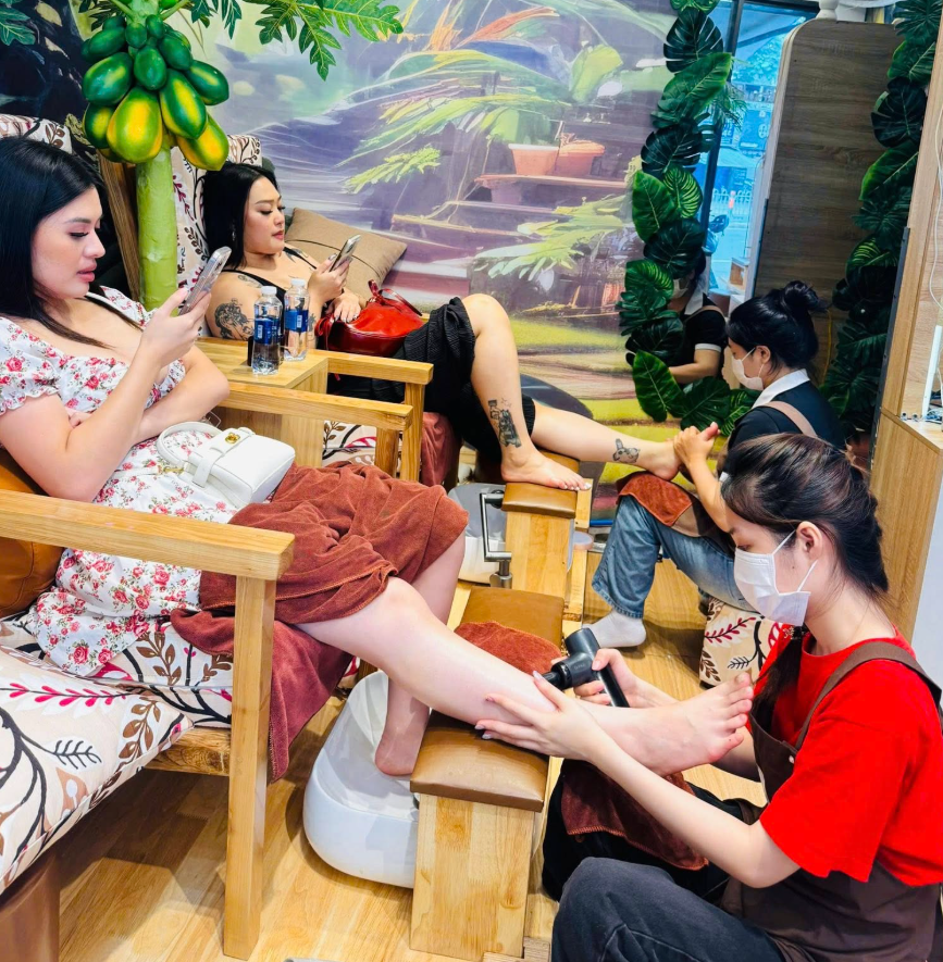 Foot Massage Quận 1: Liệu Pháp Xua Tan Mệt Mỏi Giữa Nhịp Sống Sài Gòn Hoa Lệ