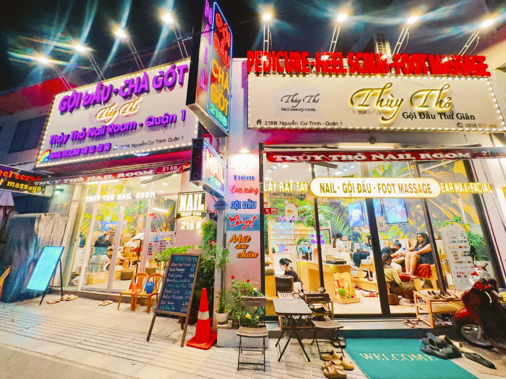 Nail Art 'Bắt Trend' Thế Giới: Thùy Thỏ Nails Quận 1