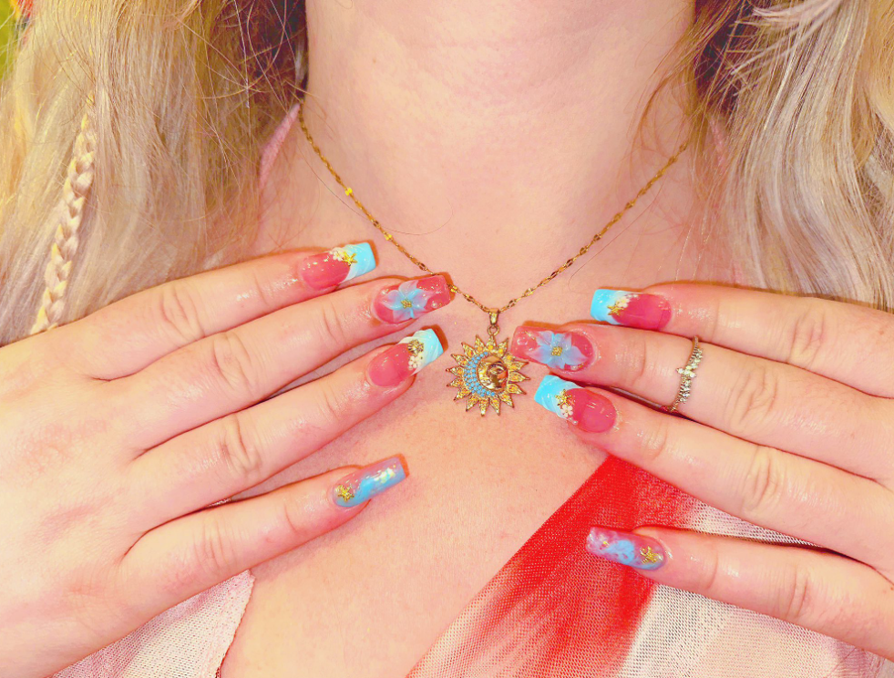 Nail Art Đà Nẵng: Thùy Thỏ - Nơi Những Bộ Móng Nghệ Thuật Biết Nói