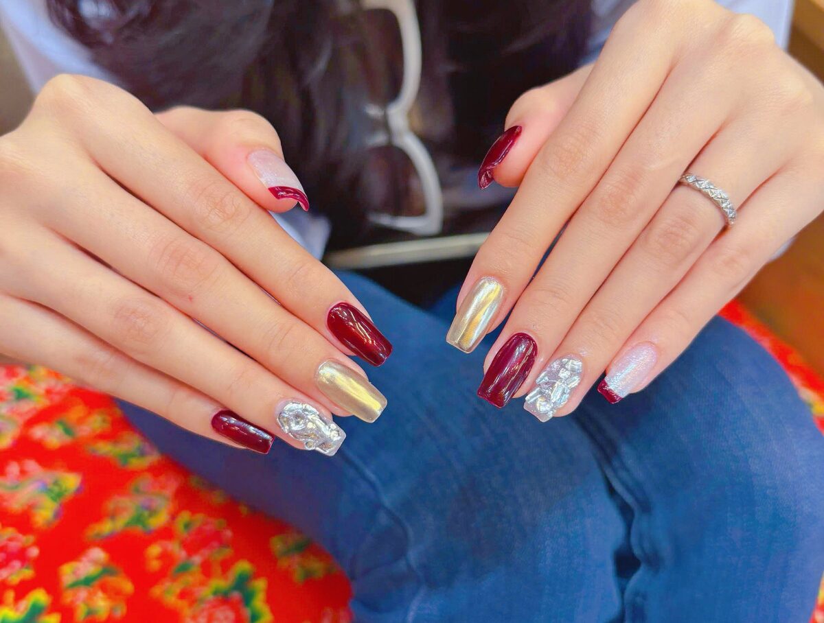 Nail HCM Ngày Cận Tết: Nên Chọn Mẫu Nào Để Không Lo Lỗi Thời?