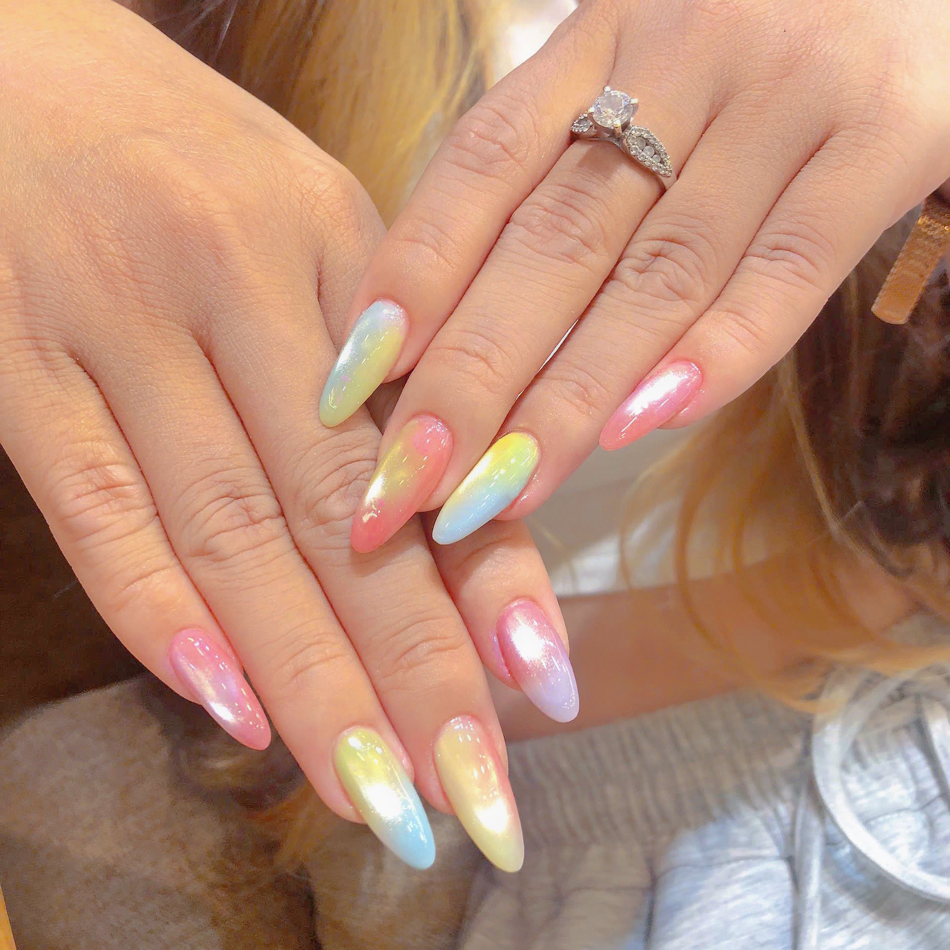 Nail Tết Tối Giản: Đẹp Nhẹ Nhàng Nhưng Càng Nhìn Càng Cuốn