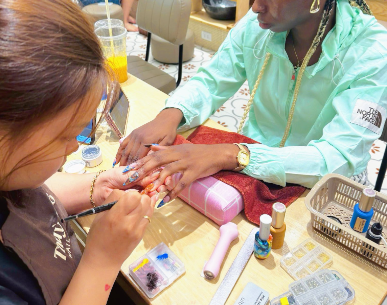 Nail Salon For Tourists Da Nang – Tiệm Nail Chuyên Phục Vụ Khách Du Lịch