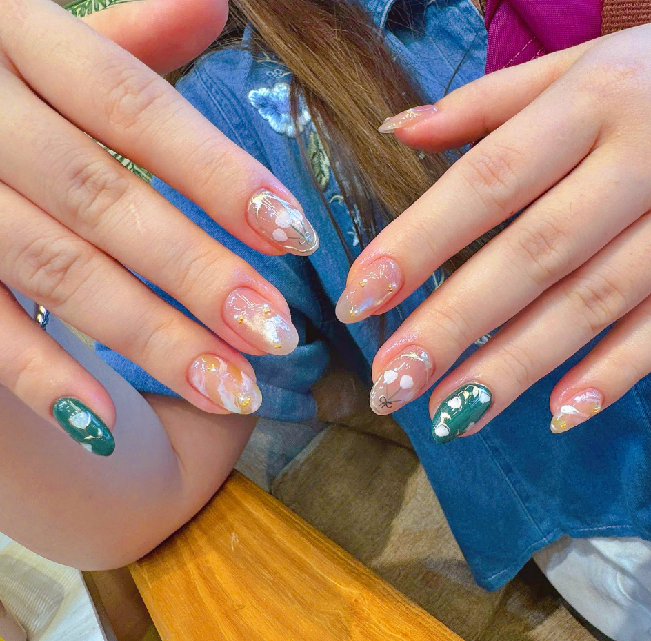 Nail Salon Near My Khe Beach – Tiệm Nail Gần Biển Mỹ Khê Được Khách Du Lịch Yêu Thích