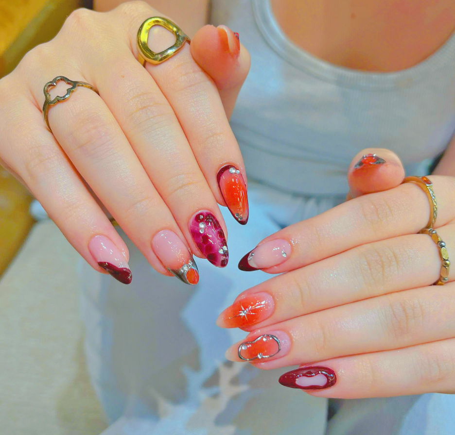 Nail Salon Near My Khe Beach – Tiệm Nail Gần Biển Mỹ Khê Được Khách Du Lịch Yêu Thích