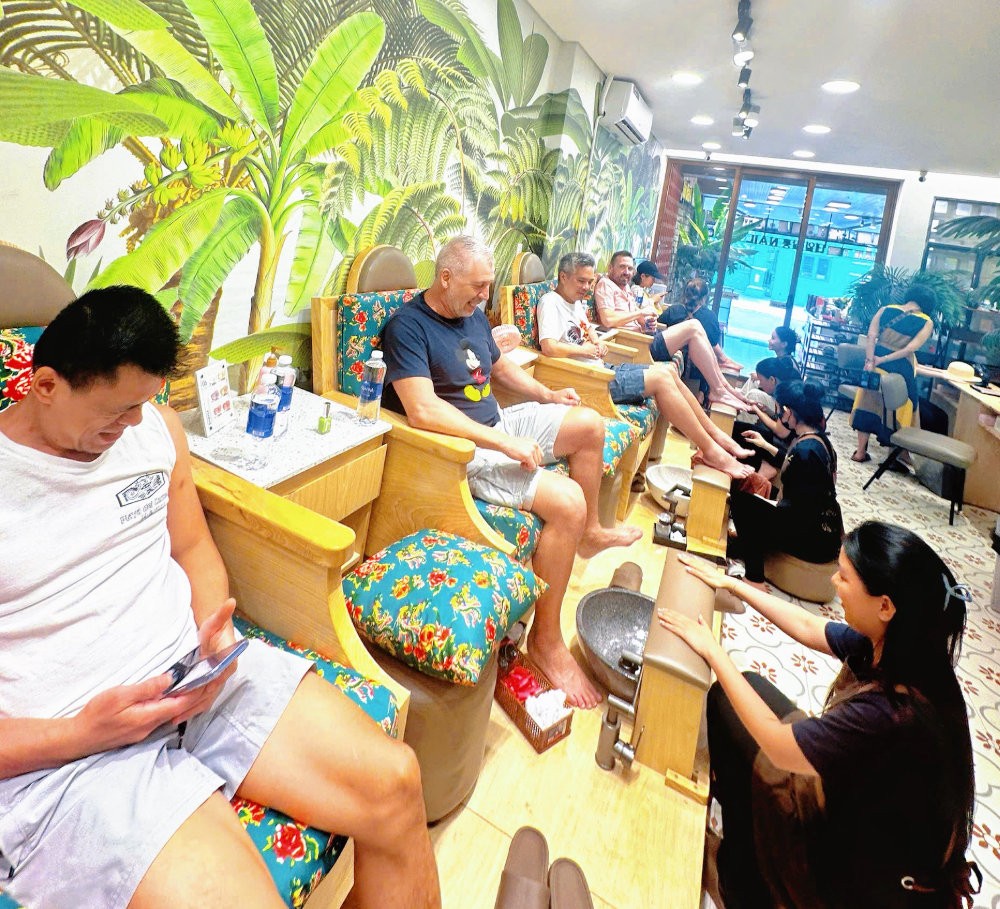 Pedicure For Men Da Nang – Dịch Vụ Chăm Sóc Chân Nam Tại Nail Salon Đà Nẵng
