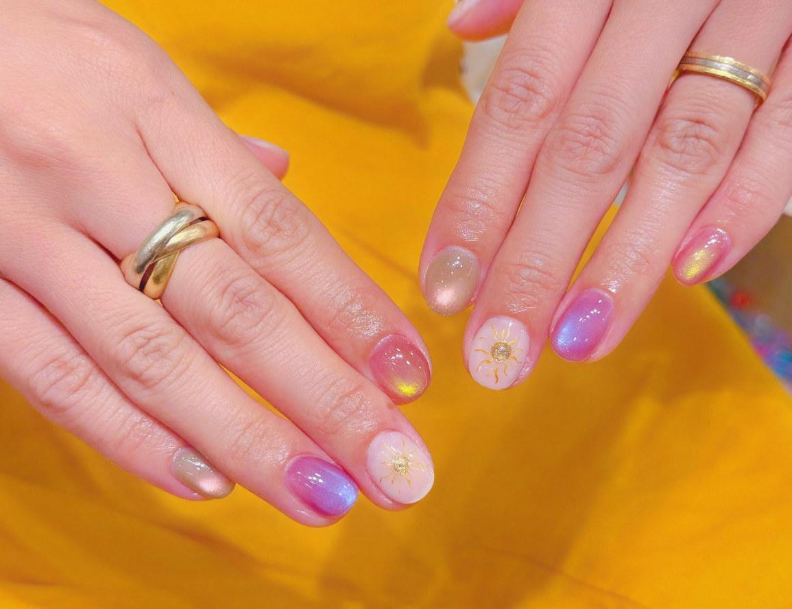 Chọn Nail Theo Outfit Mùa Hè – Đi Biển, Đi Phố Hay Đi Tiệc Đều Hợp