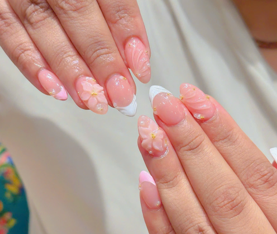 Nail Mùa Hè Cho Dịp Lễ 30/4 – 1/5: Chuẩn Bị Móng Xinh Cho Kỳ Nghỉ Dài Ngày