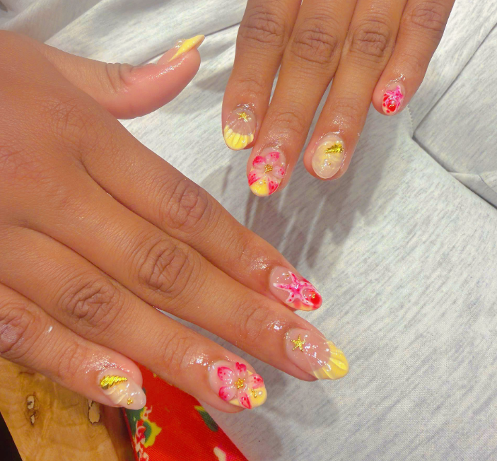 Nail Mùa Hè Cho Dịp Lễ 30/4 – 1/5: Chuẩn Bị Móng Xinh Cho Kỳ Nghỉ Dài Ngày