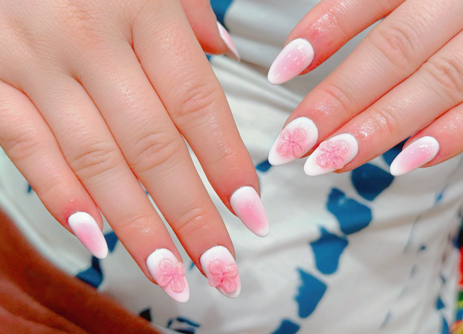 Nail Mùa Hè Cho Dịp Lễ 30/4 – 1/5: Chuẩn Bị Móng Xinh Cho Kỳ Nghỉ Dài Ngày