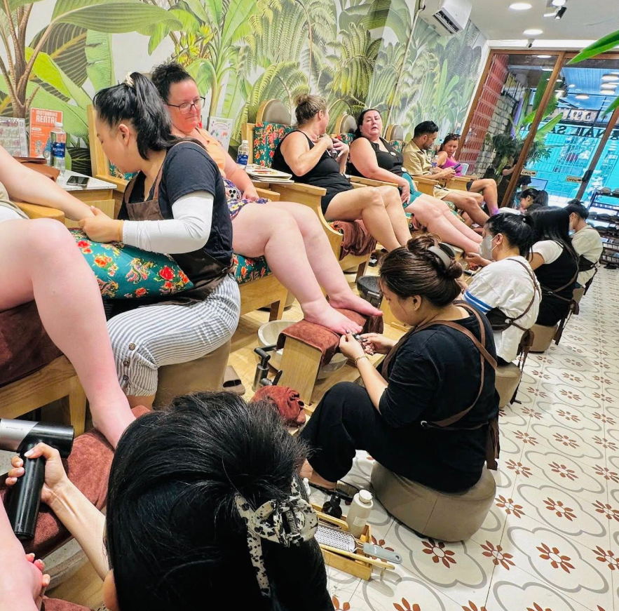 Pedicure Near Me In District 1 – Dịch Vụ Chăm Sóc Chân Thư Giãn Giữa Trung Tâm Sài Gòn