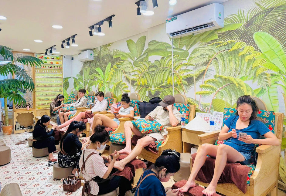 Pedicure Near Me In District 1 – Dịch Vụ Chăm Sóc Chân Thư Giãn Giữa Trung Tâm Sài Gòn