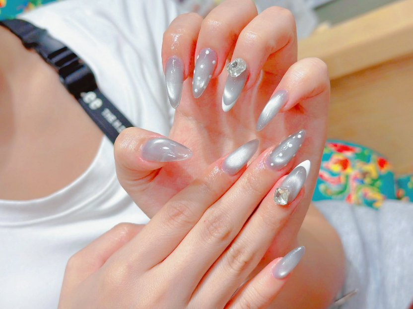 Gel Polish Services in District 1: Long-Lasting Shine at Thuy Tho Nail & Spa