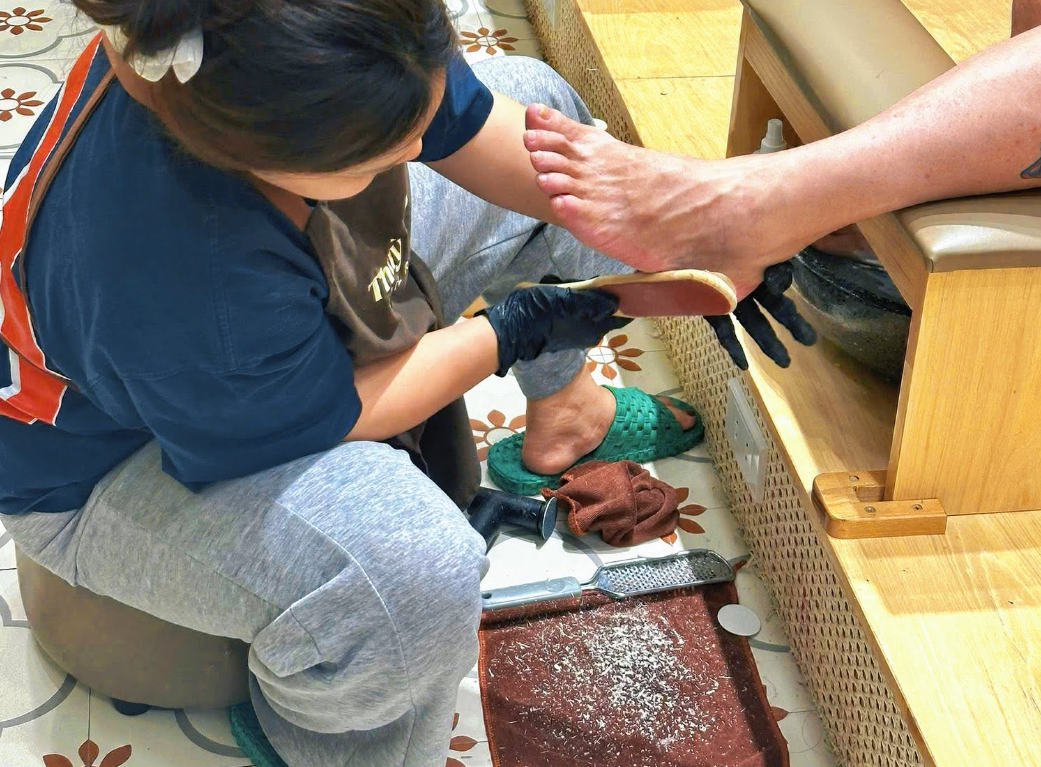 Heel Scrub Service in District 1, Remove Dead Skin for Soft, Smooth Heels