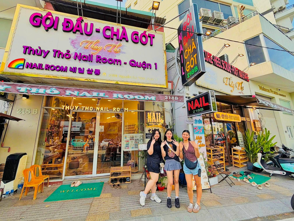 Looking for a Nail Salon Near Me? Visit Thuy Tho District 1 Nail Studio