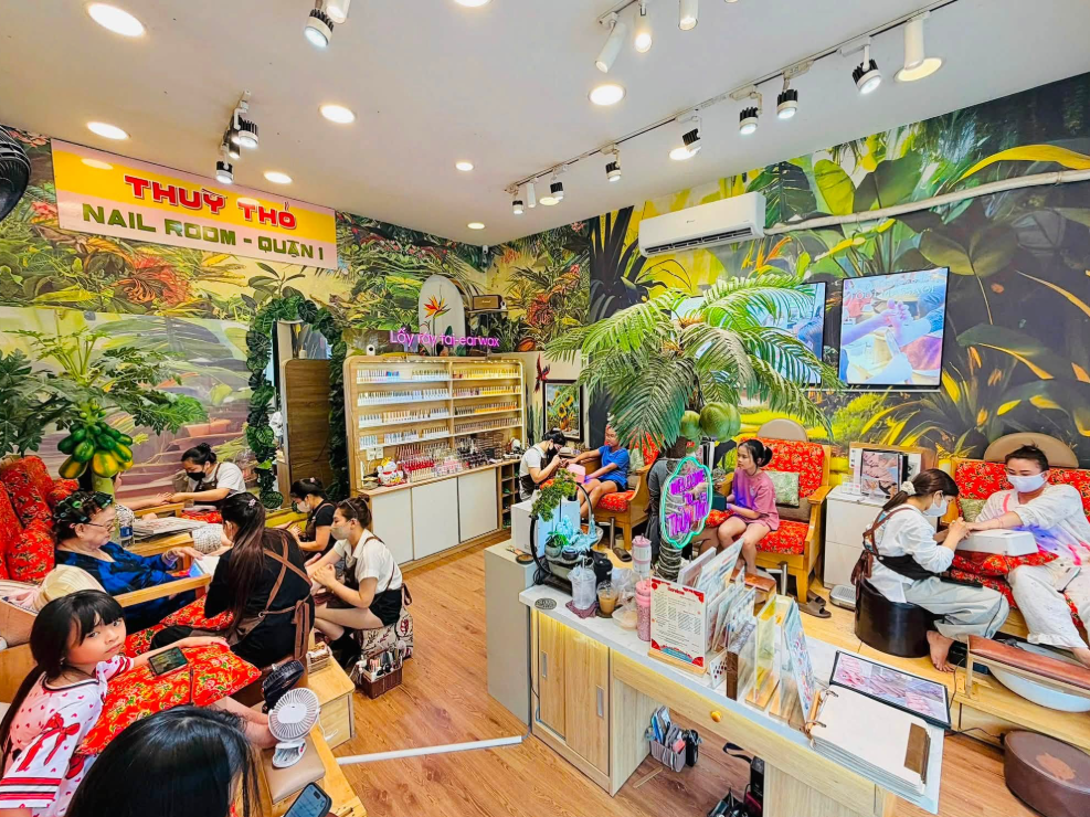 Looking for a Nail Salon Near Me? Visit Thuy Tho District 1 Nail Studio