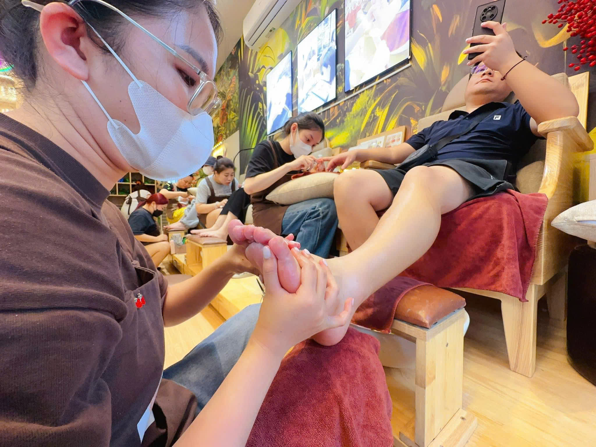 Relax and Recharge with the Best Foot Massage in District 1
