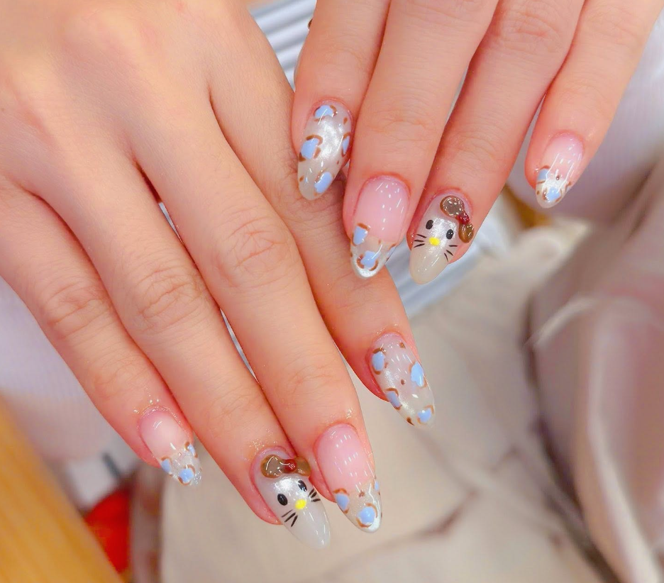 Why Every Tourist Should Experience A Nail Salon In HCM Vietnam At Least Once?